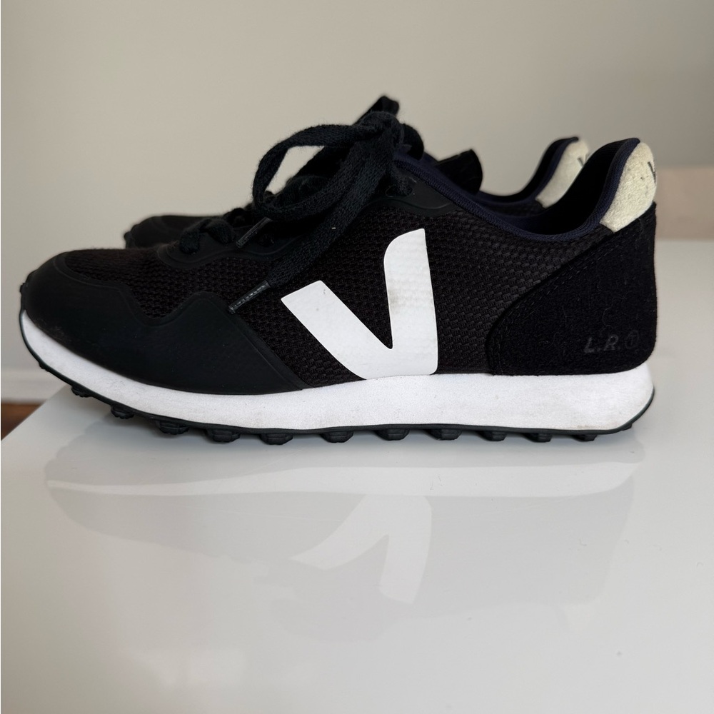 Veja Black SDU with White V Logo Low-Top Sneakers